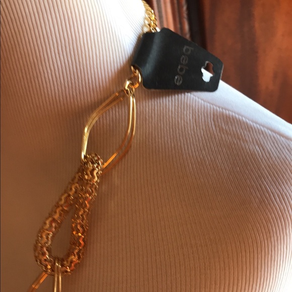 Chunky Gold Statement Chain Necklace - Picture 5 of 5